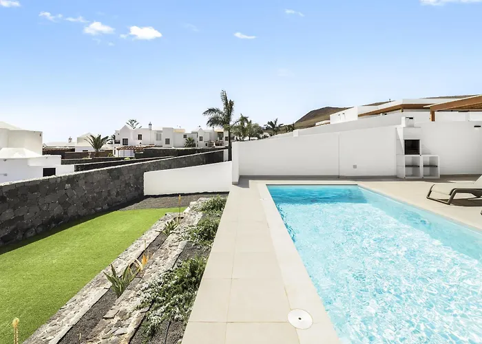 Altos Aloe 7b By Escape Villa